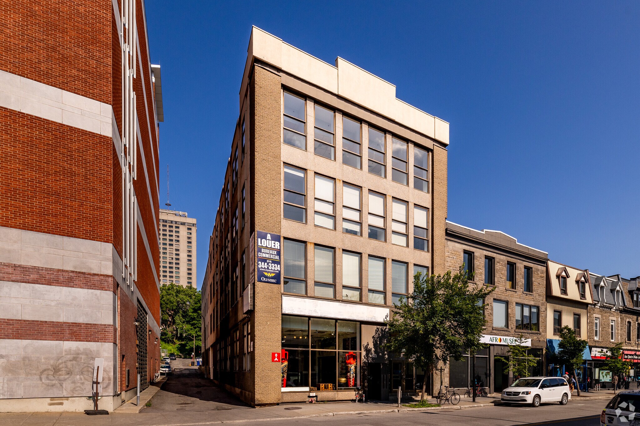 533 Rue Ontario E, Montréal, QC for lease Building Photo- Image 1 of 5