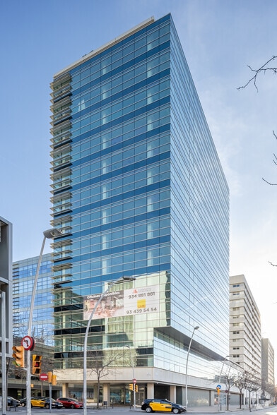 Carrer de Provençals, 41, Barcelona, Barcelona for lease - Building Photo - Image 2 of 4