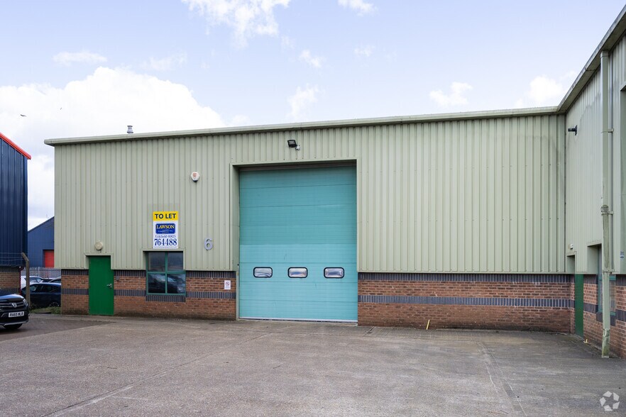 Diplocks Way, Hailsham à vendre - Photo du bâtiment - Image 2 de 2