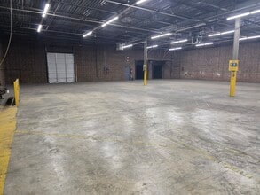 1604 Prospect St, High Point, NC for lease Interior Photo- Image 1 of 16