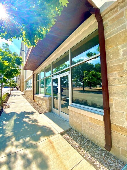 3008 W Lancaster Ave, Fort Worth, TX à louer - Photo du bâtiment - Image 3 de 5