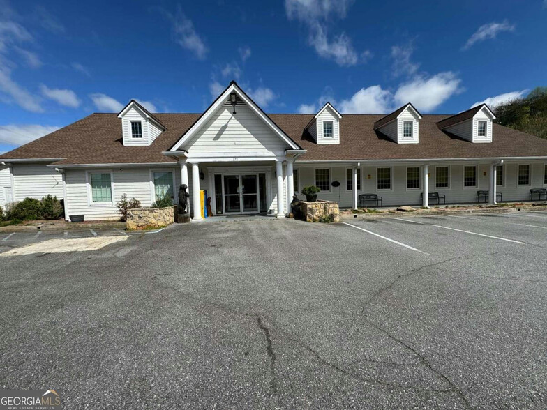 273 Big Sky Dr, Hiawassee, GA à vendre - Photo principale - Image 1 de 1