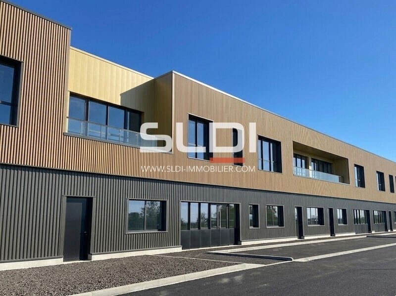 Flex in La Boisse for sale Building Photo- Image 1 of 9