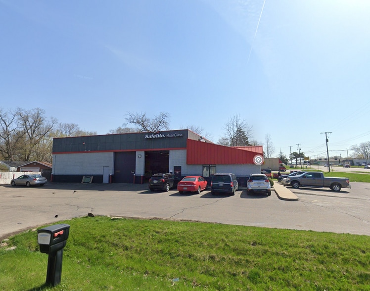 4112 Corunna Rd, Flint, MI for lease - Building Photo - Image 3 of 4