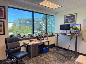 1051 NW Bond St, Bend, OR for lease Interior Photo- Image 1 of 8