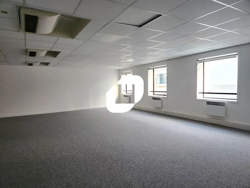 Bureau dans Bordeaux à louer Photo intérieure- Image 1 de 7