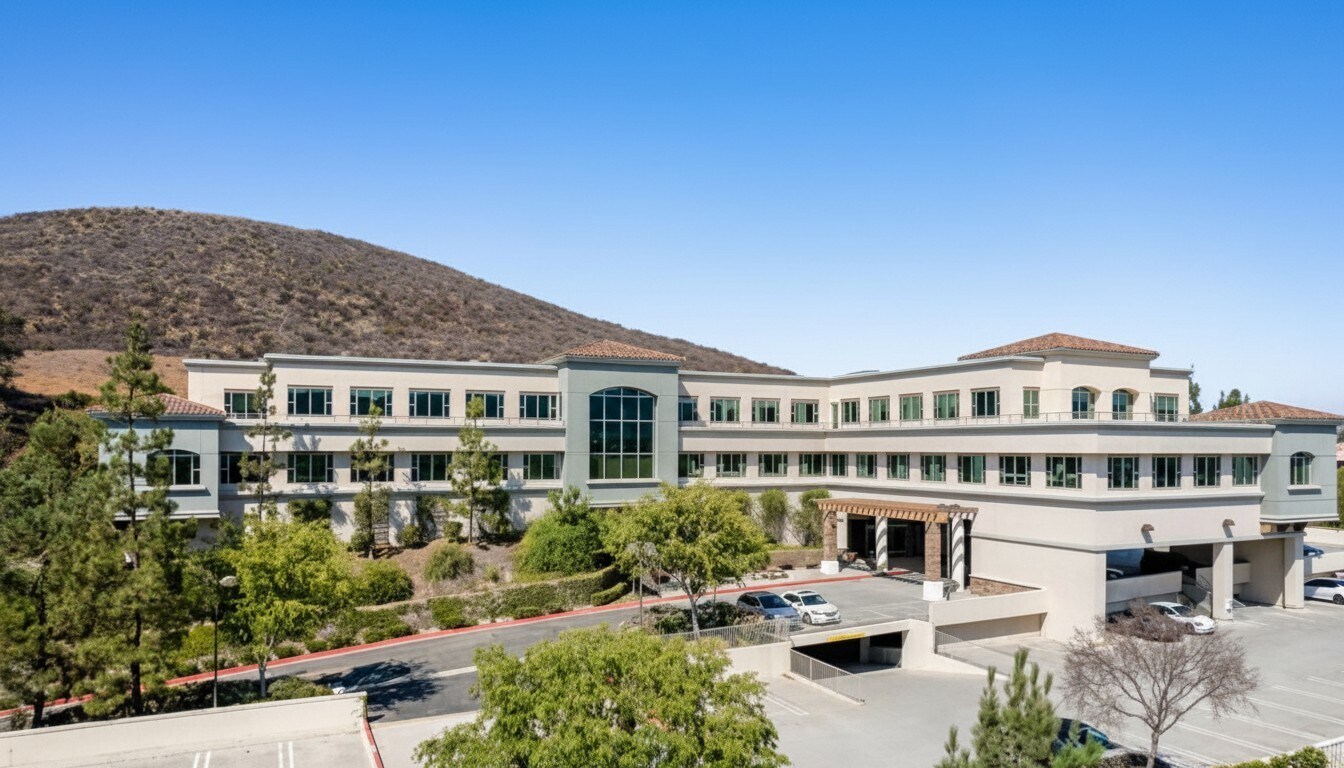 555 Marin St, Thousand Oaks, CA 91360 - Unité 210 -  - Photo intérieure - Image 1 of 6