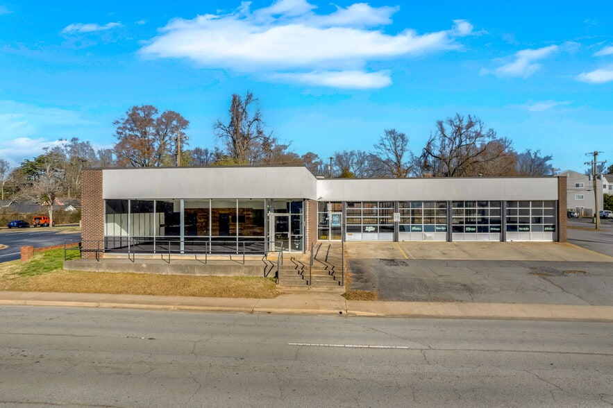 904 N Main St, Anderson, SC for sale - Building Photo - Image 2 of 36