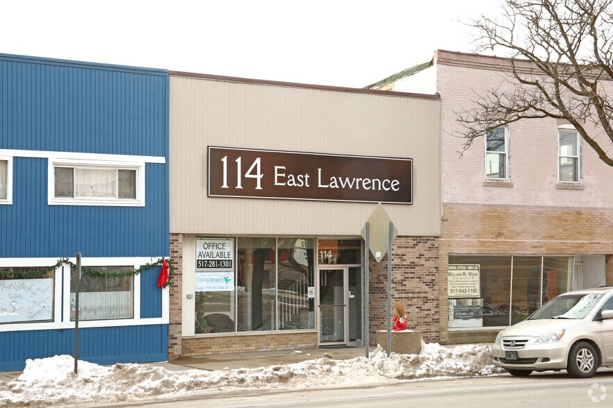 114 E Lawrence Ave, Charlotte, MI à louer - Photo du bâtiment - Image 1 de 1