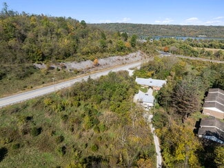 Plus de détails pour 4465 W Augusta Chatham Rd, Augusta, KY - Spécialité à vendre