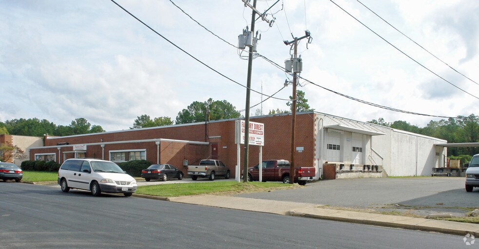 2419 Grenoble Rd, Richmond, VA à louer - Photo du bâtiment - Image 2 de 12