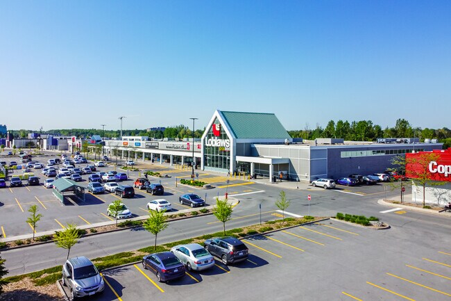 Plus de détails pour 2210 Bank St, Ottawa, ON - Commerce de détail à louer