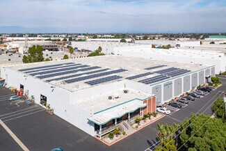 Plus de détails pour 2677-2679 E El Presidio St, Long Beach, CA - Industriel à louer