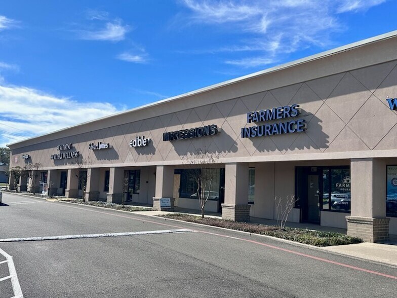 229 Dowlen Rd, Beaumont, TX à louer - Photo du bâtiment - Image 2 de 9