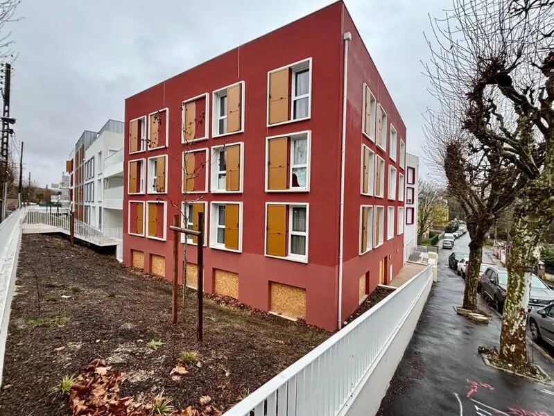 Retail in Épinay-sur-Orge for lease Building Photo- Image 1 of 8