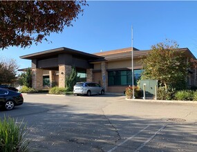 1507 E March Ln, Stockton, CA for lease Building Photo- Image 2 of 6