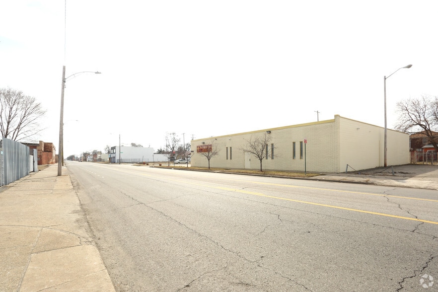 18901 Wyoming St, Detroit, MI for lease - Building Photo - Image 3 of 4