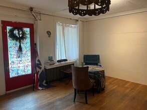 289 Main St S, Woodbury, CT for lease Interior Photo- Image 2 of 5