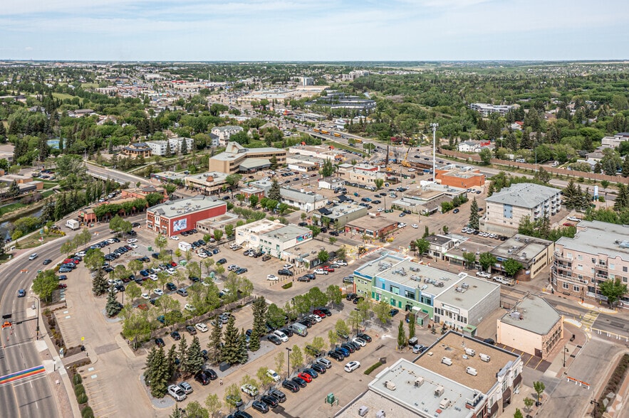 7 Perron St, St. Albert, AB à vendre - Aérien - Image 3 de 6