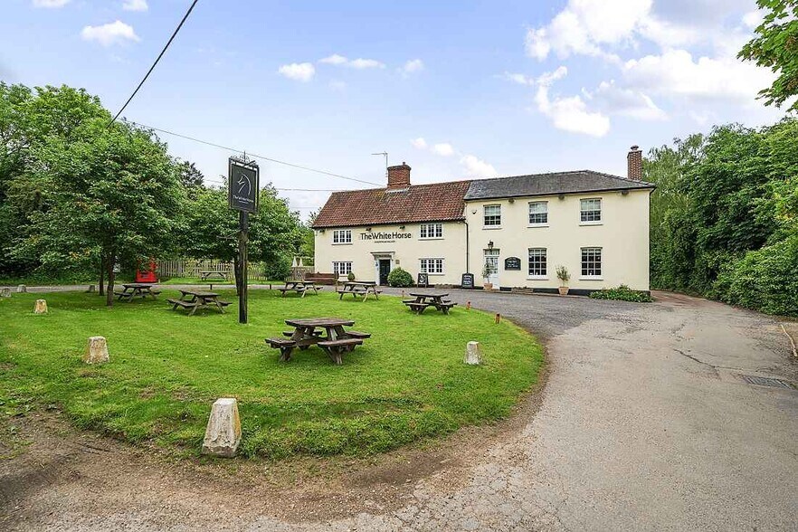 Stonecross Grn, Bury St Edmunds à louer - Photo du bâtiment - Image 3 de 9