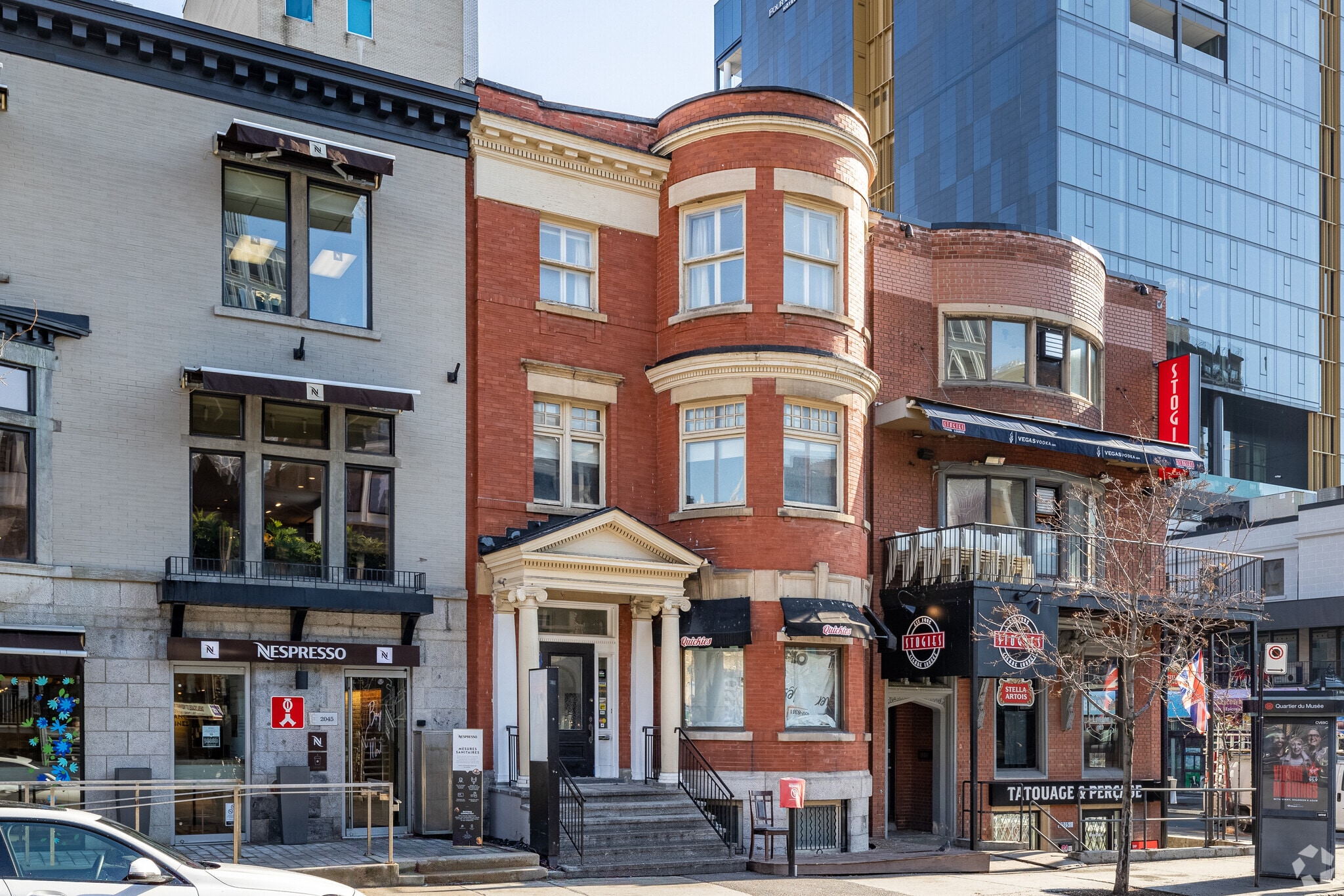 2045 Rue Crescent, Montréal, QC for sale Primary Photo- Image 1 of 1