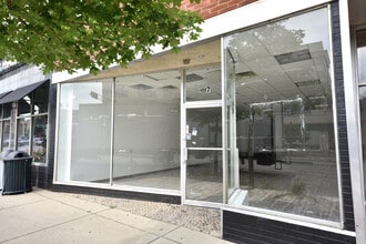 4001-4015 N Oakland Ave, Milwaukee, WI for lease Building Photo- Image 1 of 7