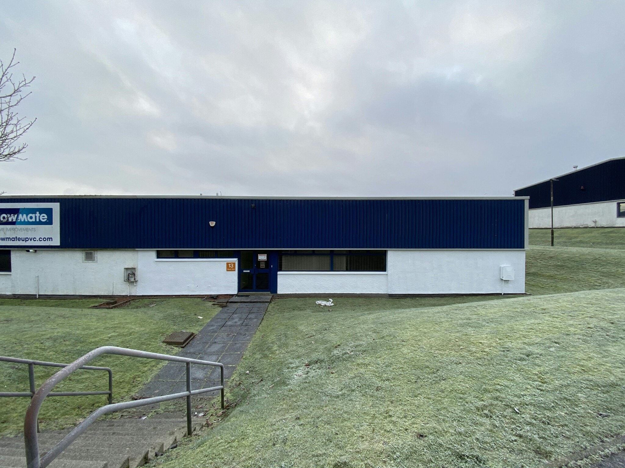 20 Tollpark Rd, Cumbernauld for lease Primary Photo- Image 1 of 11