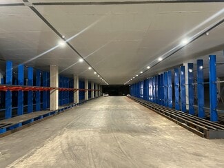 Plus de détails pour 459 Park Av, Bushey - Industriel à louer