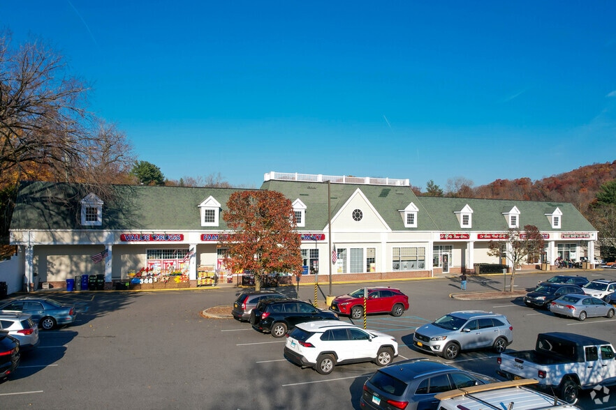 89 N State Rd, Briarcliff Manor, NY à louer - Photo du bâtiment - Image 3 de 4