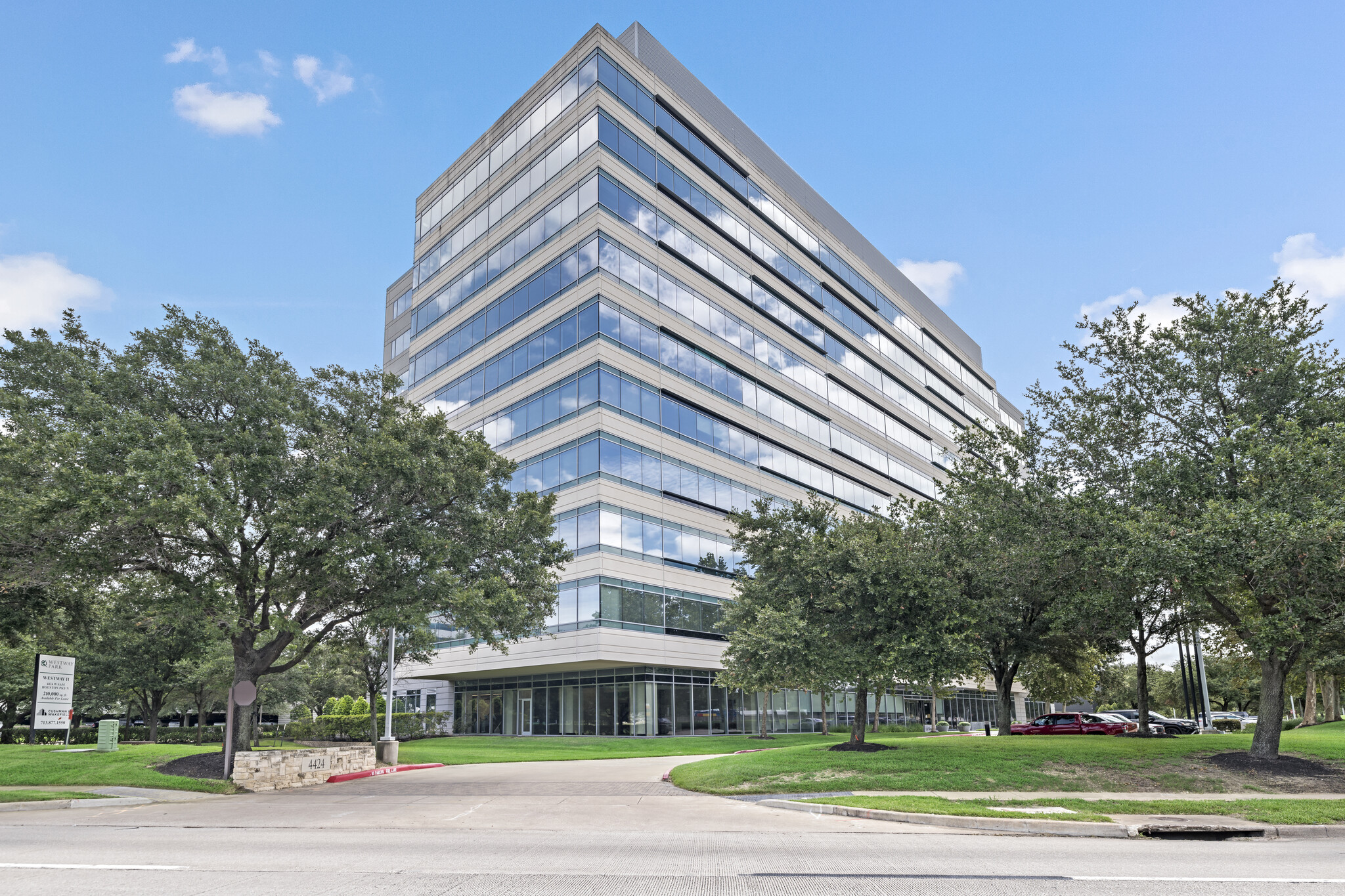 4424 W Sam Houston Pky N, Houston, TX for lease Building Photo- Image 1 of 60