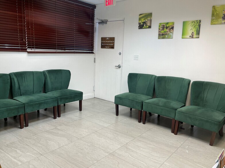 100 NE 15th St, Homestead, FL à louer - Photo intérieure - Image 3 de 8