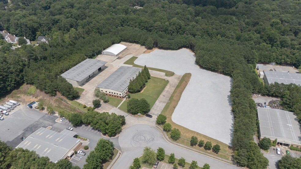 6727 Oak Ridge Commerce Way, Austell, GA à louer - Photo du bâtiment - Image 2 de 6