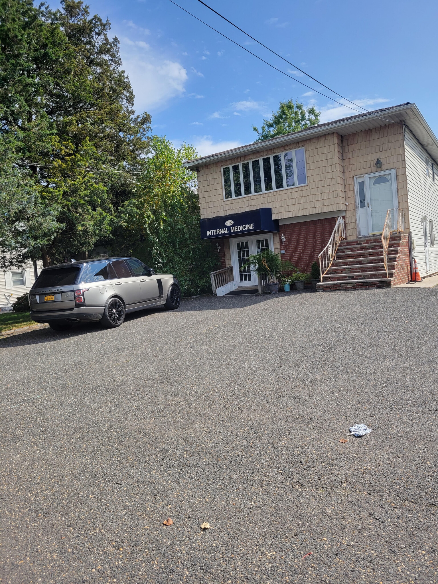 4622 Amboy Rd, Staten Island, NY for lease Building Photo- Image 1 of 12