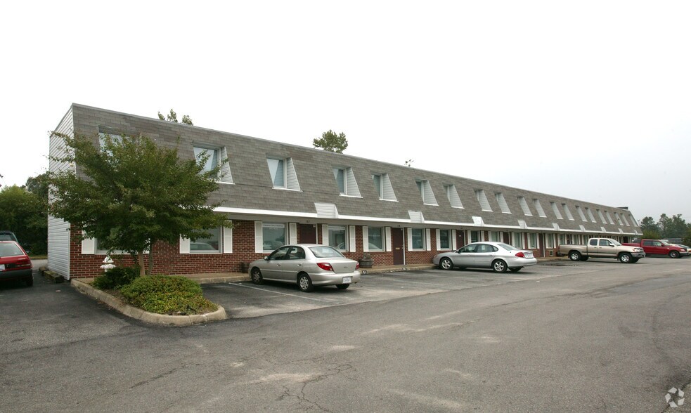 801 Butler St, Chesapeake, VA à vendre - Photo du bâtiment - Image 3 de 20