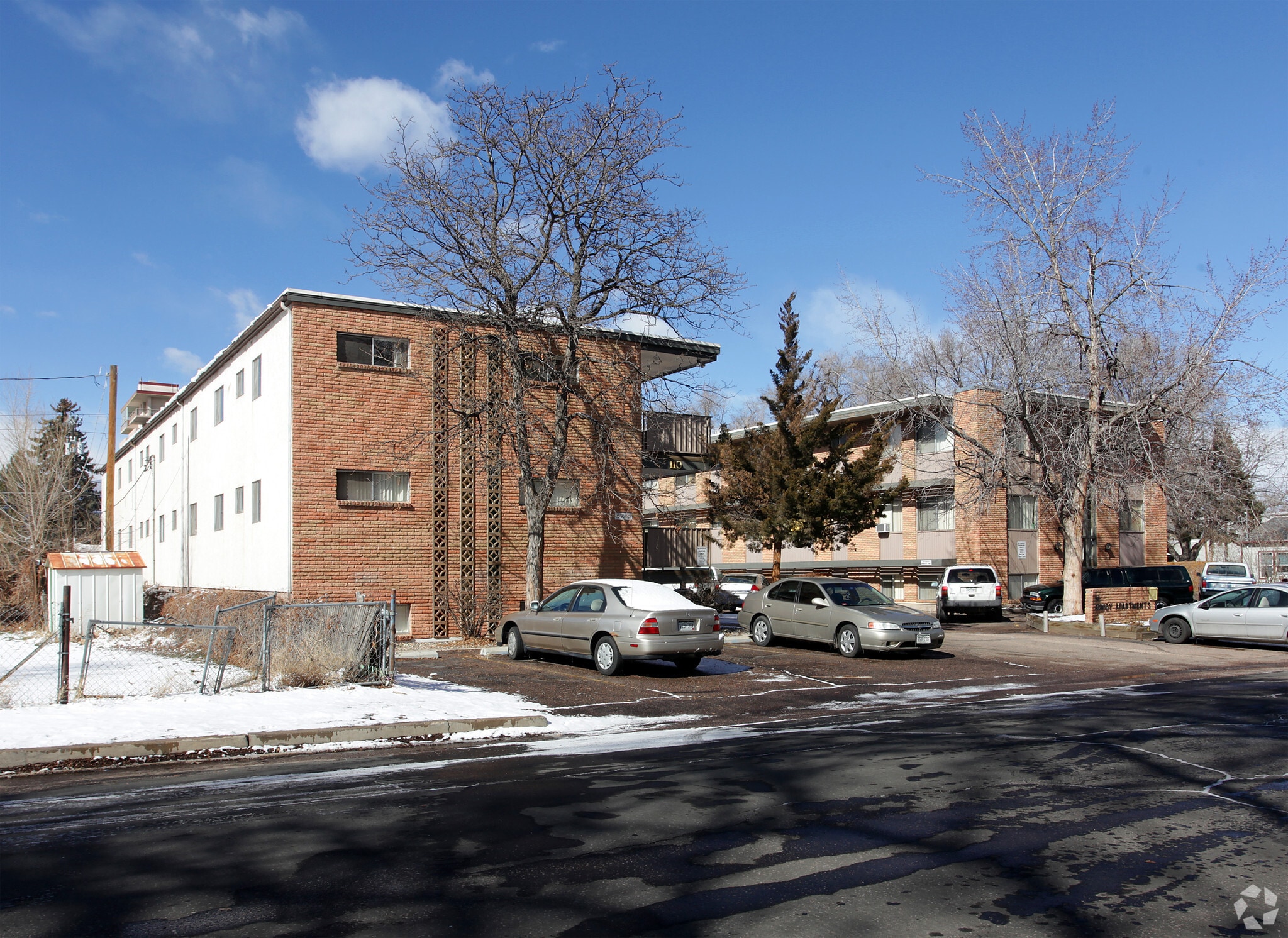112 Bonfoy Ave, Colorado Springs, CO for sale Primary Photo- Image 1 of 23