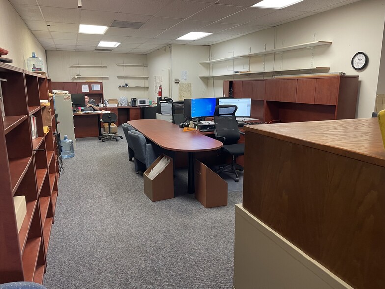 3840 E Coast Hwy, Corona Del Mar, CA à louer - Photo intérieure - Image 3 de 16