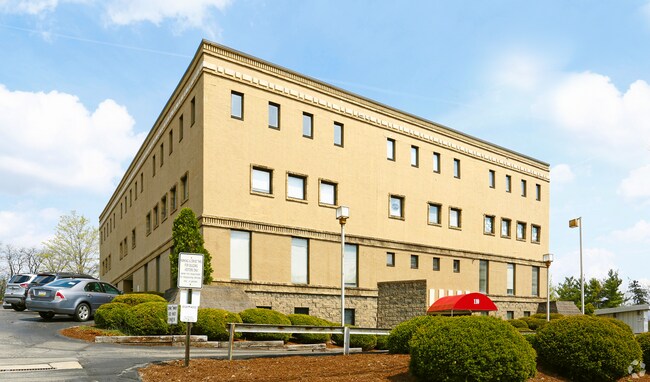 Plus de détails pour 110 Fort Couch Rd, Pittsburgh, PA - Bureau à louer