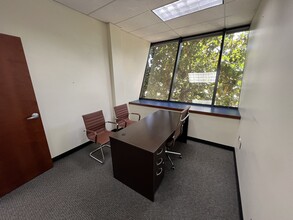 1400 Executive Pky, Eugene, OR for lease Interior Photo- Image 2 of 6