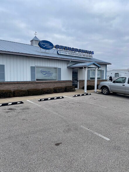 103 Bruce Professional Park, Mount Sterling, KY à louer - Photo du bâtiment - Image 2 de 8