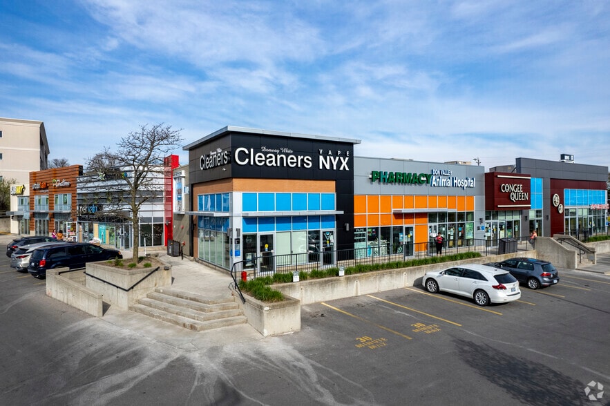 895 Lawrence Ave E, Toronto, ON for sale - Primary Photo - Image 1 of 1