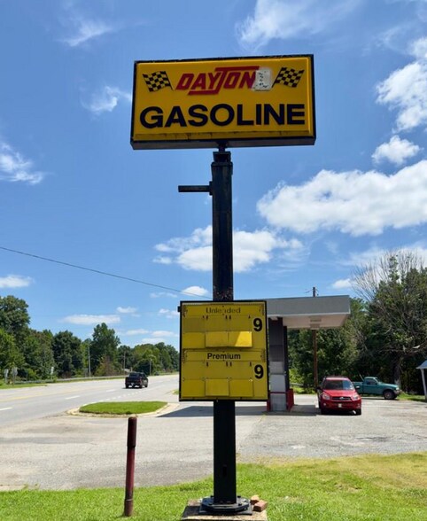 21915 AL Philpott Hwy, Spencer, VA à vendre - Photo du bâtiment - Image 2 de 7