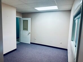 450 Pearl St, Stoughton, MA for lease Interior Photo- Image 1 of 4