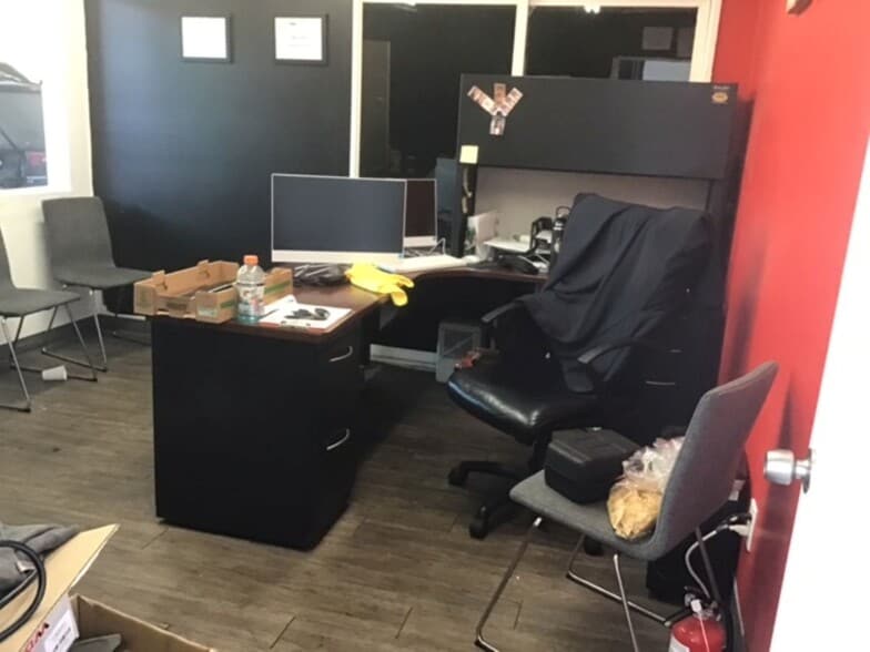 3964 Willowside Ln, Spring Valley, CA for sale - Building Photo - Image 2 of 7