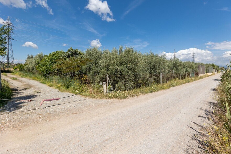 Calle Ramal del Río, Cúllar Vega, Granada à vendre - Photo du bâtiment - Image 2 de 23