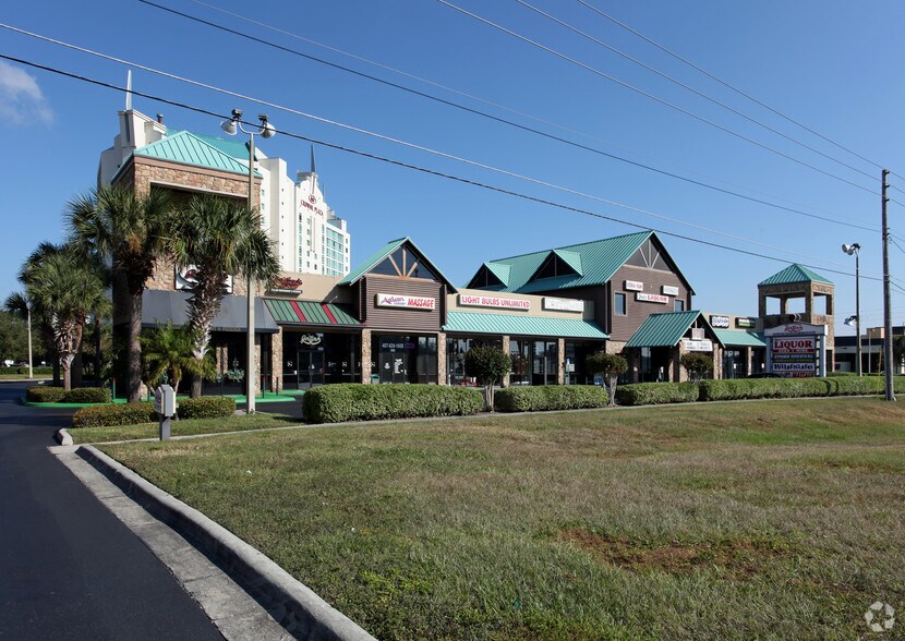 6203 W Sand Lake Rd, Orlando, FL à louer - Photo du bâtiment - Image 2 de 5