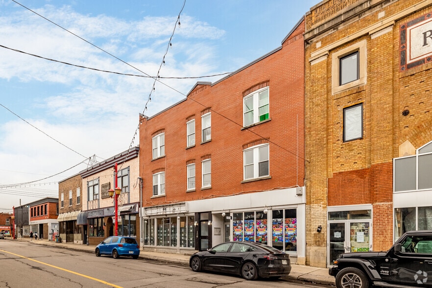 845-865 St Notre-Dame O, Montréal, QC for lease - Primary Photo - Image 1 of 9