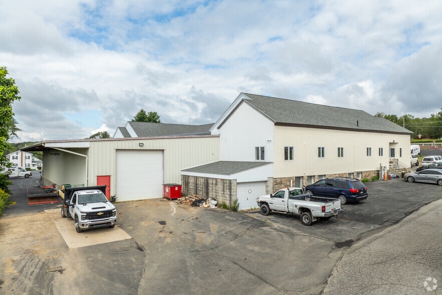 1934 PA-940, Freeland, PA à louer - Photo du bâtiment - Image 3 de 11