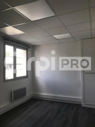 Plus de détails pour Bureau à louer