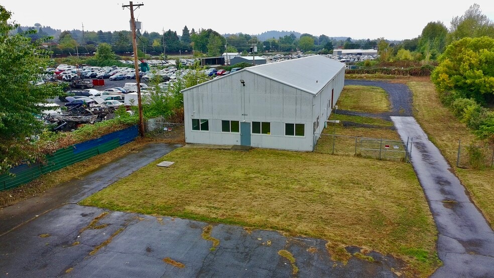 4233 NE 147th Ave, Portland, OR for lease - Building Photo - Image 3 of 15