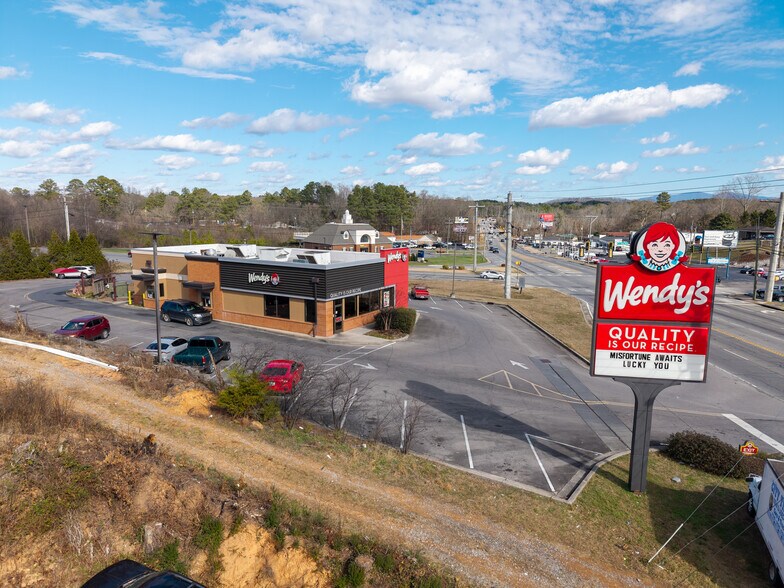 2600 Martin Luther King Jr Blvd, Dalton, GA for sale - Building Photo - Image 3 of 5